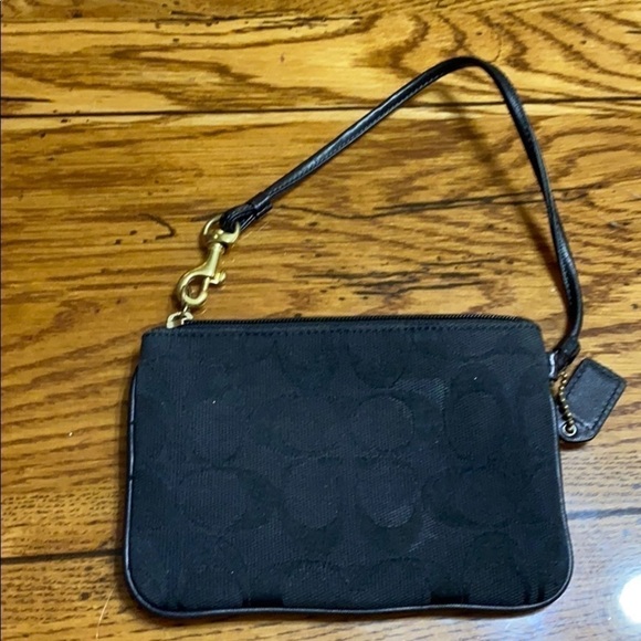 Coach Wristlet CUTE! - Picture 6 of 6